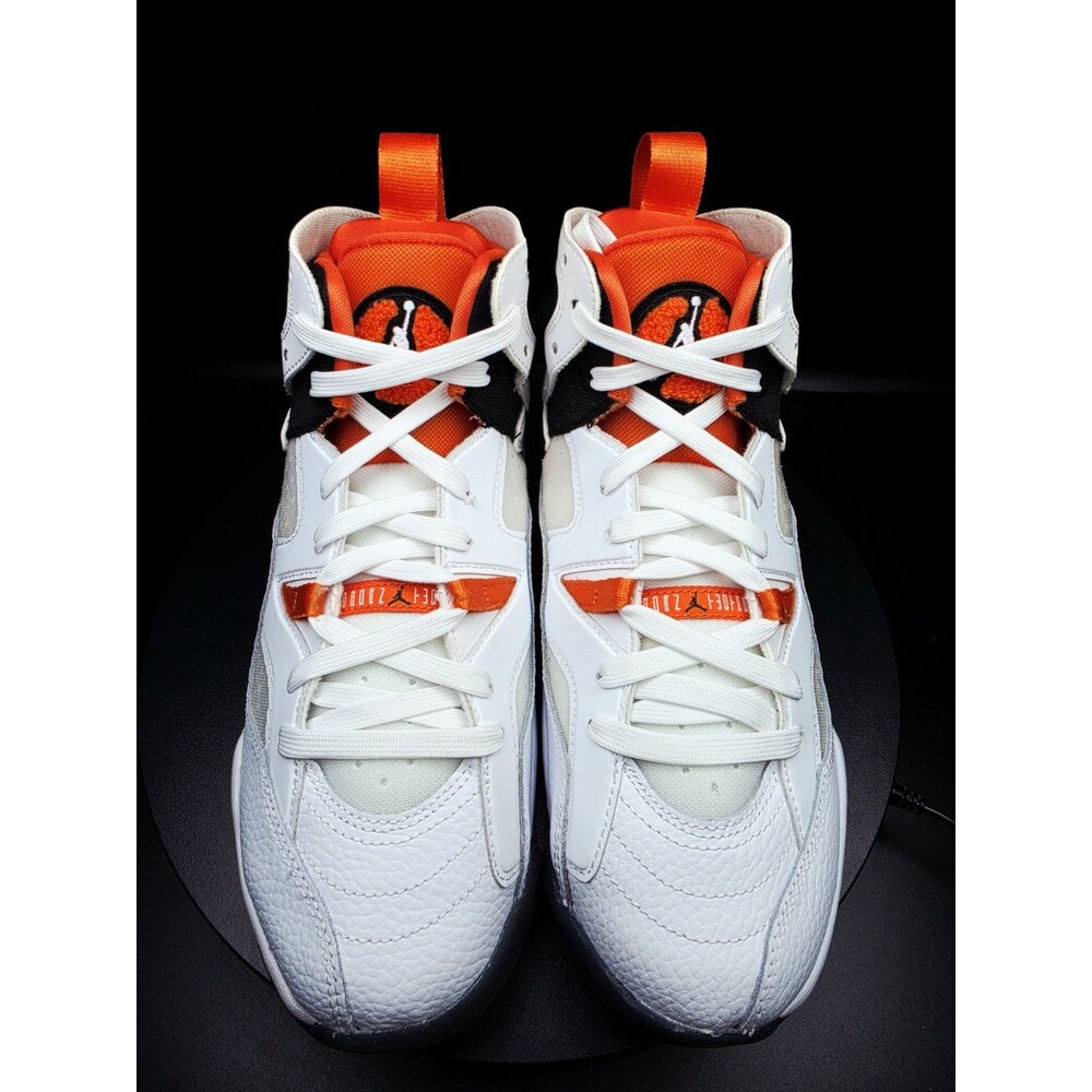 Jordan Jumpman Two Trey (GS) White/Black/Orange SIZE US 6 Kids/7.5 Women